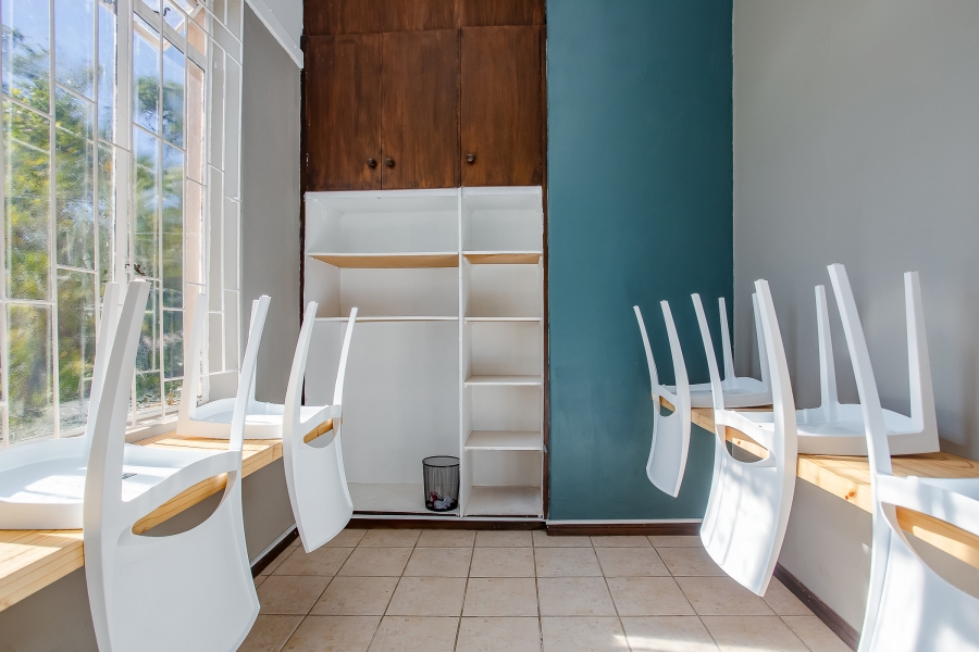 To Let 4 Bedroom Property for Rent in Wellington Central Western Cape